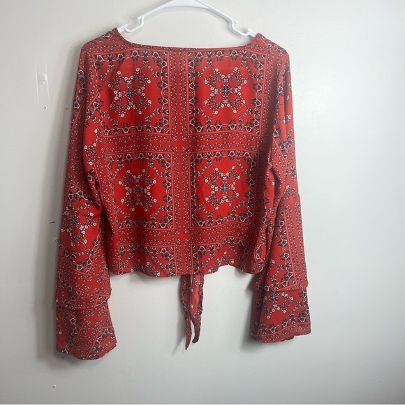 Altar'd State boho bandana print top blouse size large 1790 - Picture 3 of 4